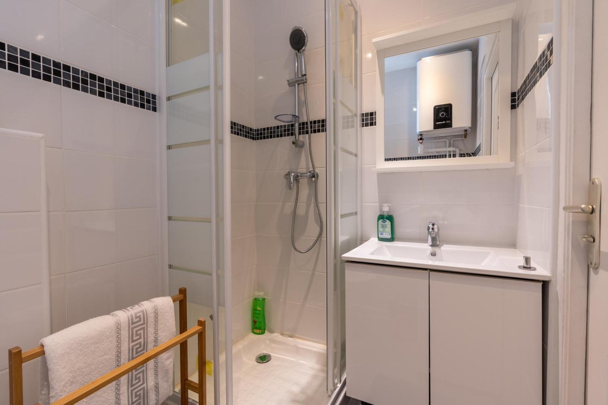 Apartmán Charmant 2 Pieces Pour 4 Personnes A Courbevoie Exteriér fotografie